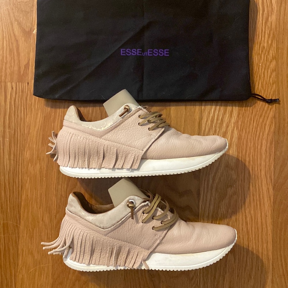 Esseutesse sneakers